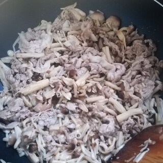 豚肉ときのこの玉ねぎドレッシング炒め